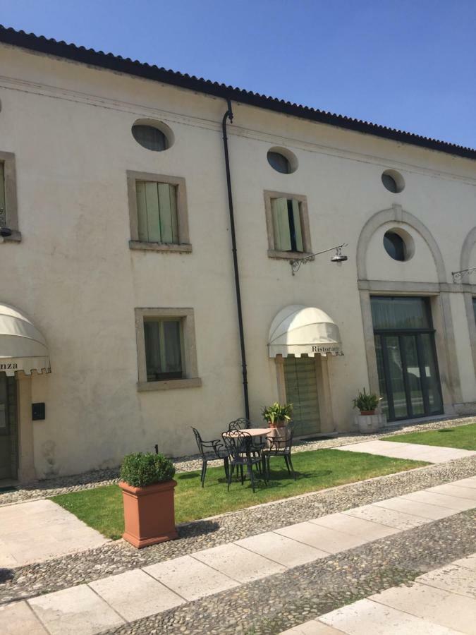 Villa Vecelli Cavriani Mozzecane Eksteriør bilde