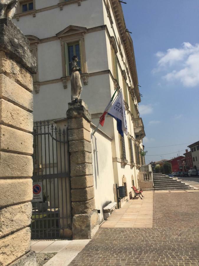 Villa Vecelli Cavriani Mozzecane Eksteriør bilde