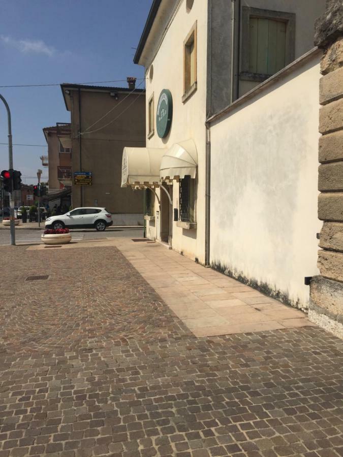 Villa Vecelli Cavriani Mozzecane Eksteriør bilde