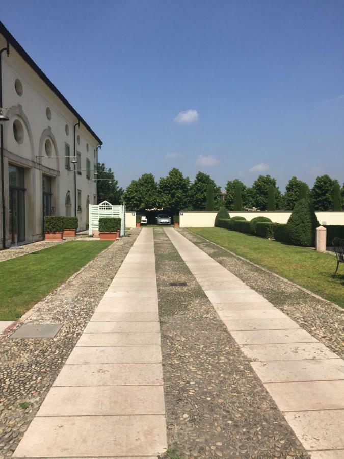 Villa Vecelli Cavriani Mozzecane Eksteriør bilde